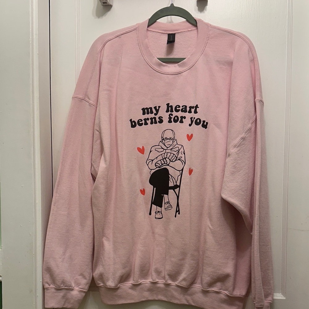 Gildan Pink Sweatshirt - My Heart Berns For You